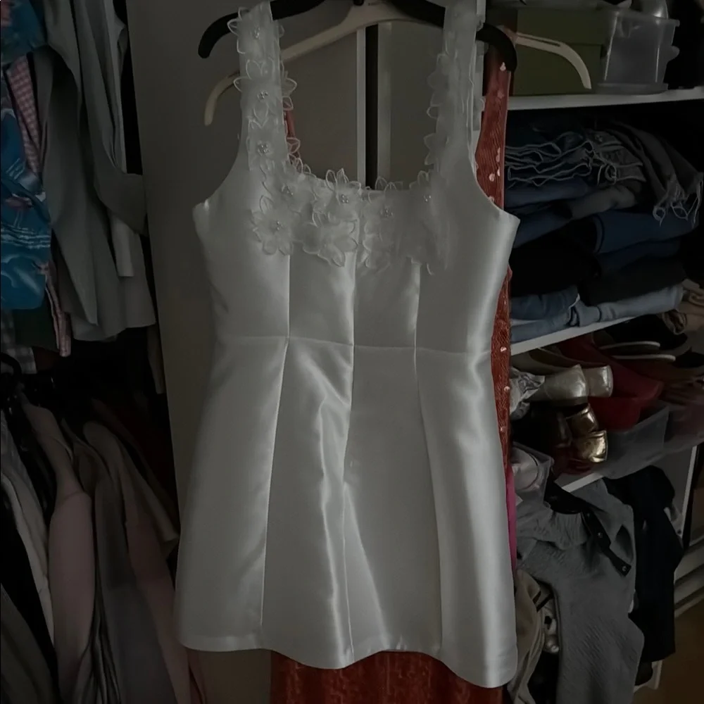 Elliatt White Floral Mini Dress - Picture 4 of 4